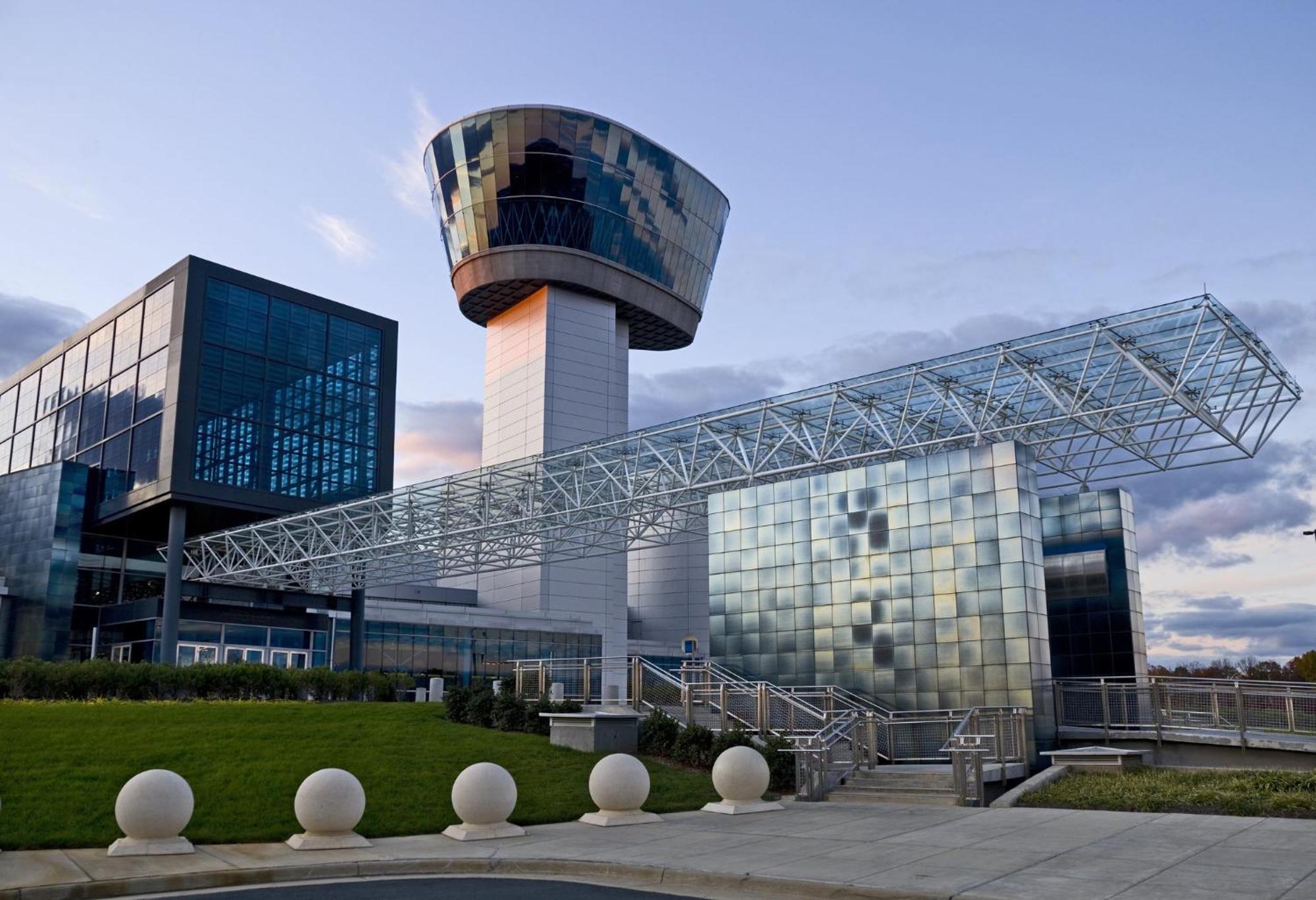 Hotel Crowne Plaza Dulles Airport By Ihg Herndon Exterior foto