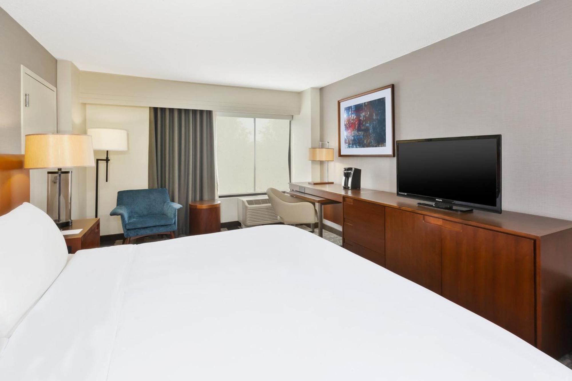 Hotel Crowne Plaza Dulles Airport By Ihg Herndon Exterior foto