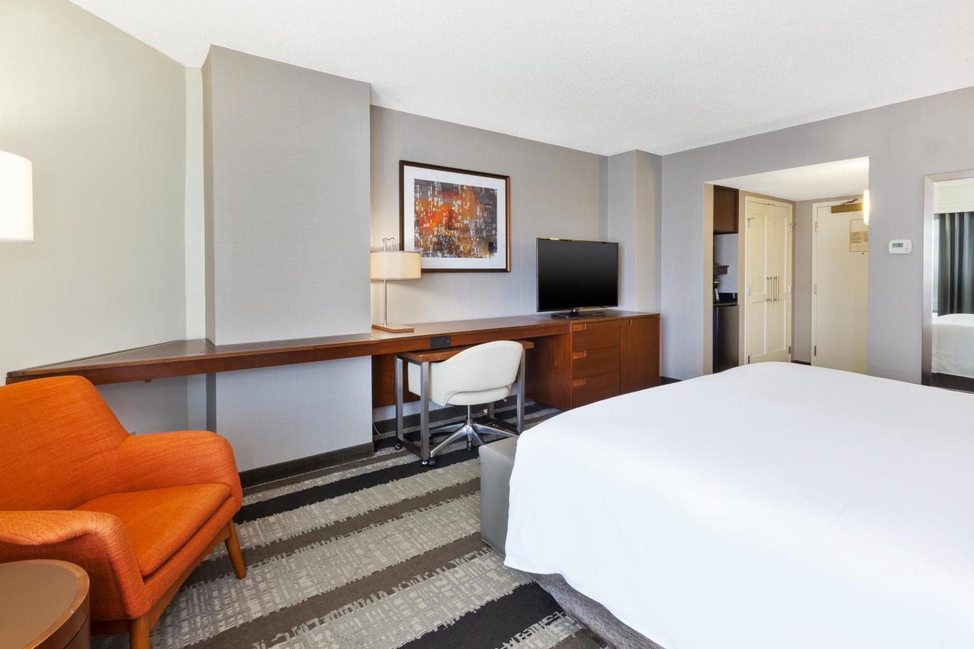Hotel Crowne Plaza Dulles Airport By Ihg Herndon Exterior foto