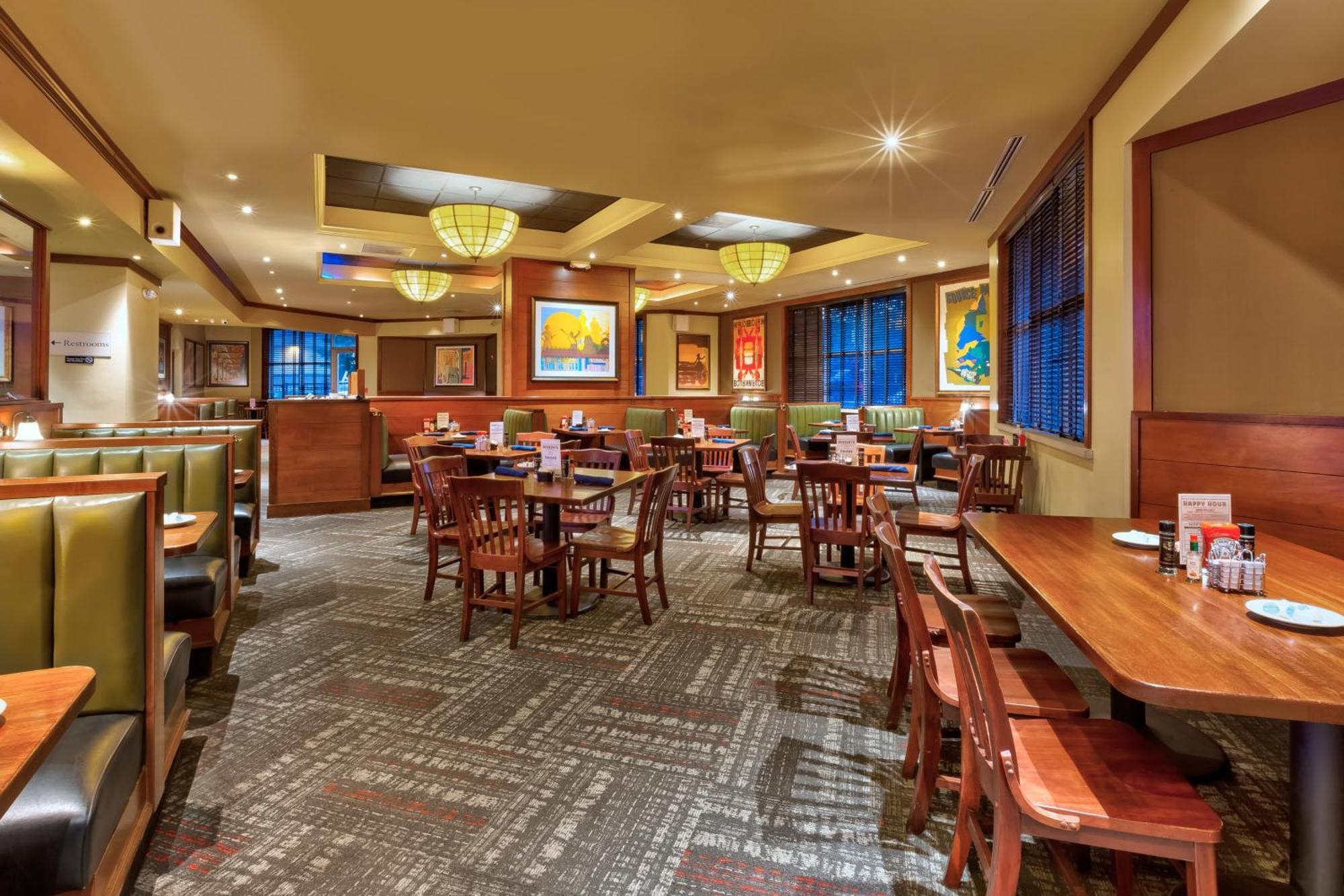 Hotel Crowne Plaza Dulles Airport By Ihg Herndon Exterior foto