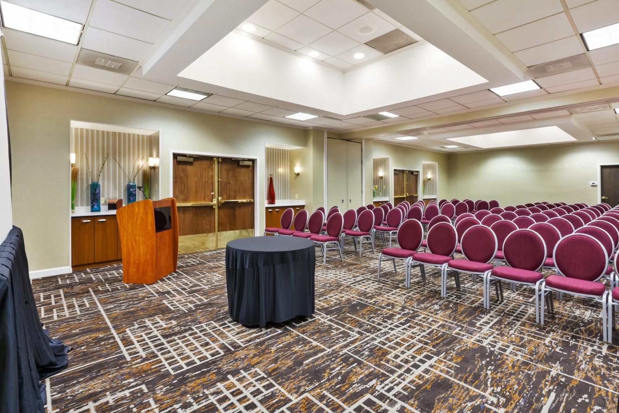 Hotel Crowne Plaza Dulles Airport By Ihg Herndon Exterior foto